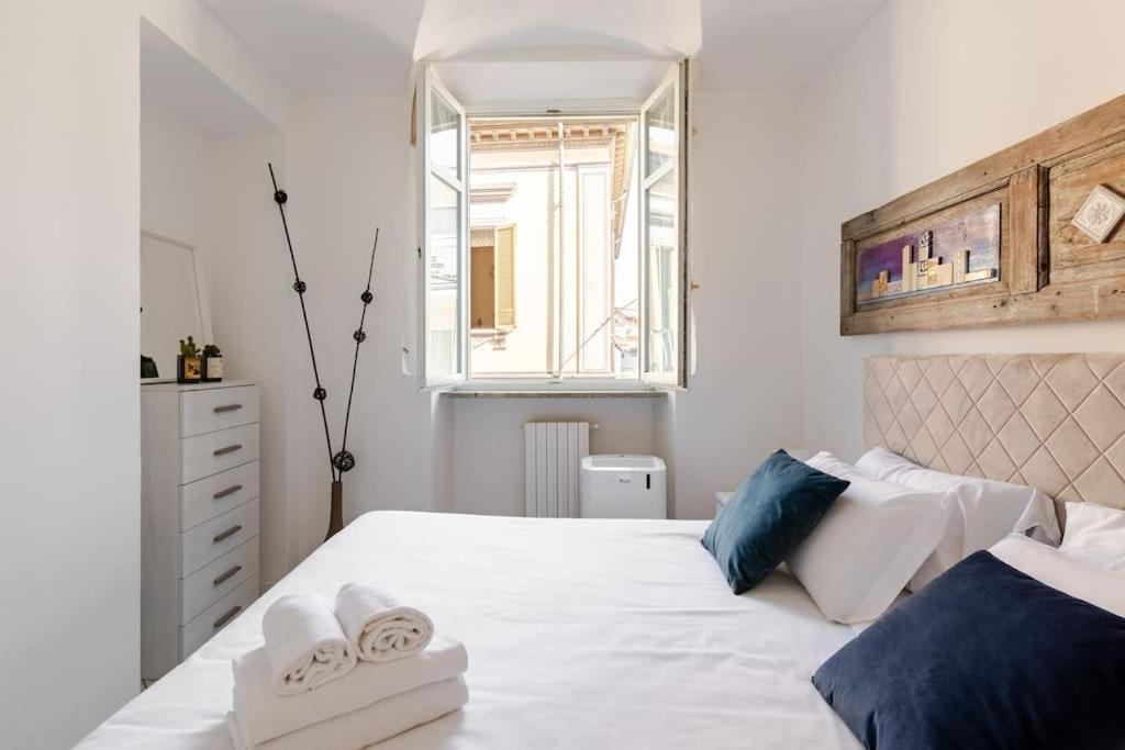 Appartamento Casa Regina 3, Nel Centro Di Alba! Esterno foto